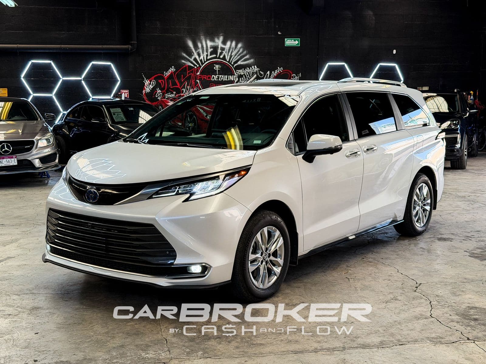 Toyota Sienna Platinum Hibrida 2025 2025